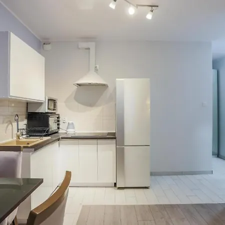 Apartmate- Riverside Jaglana Oldtown With View Апартаменты