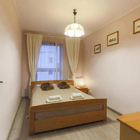 Апартаменты Apartmate- Riverside Jaglana Oldtown With View